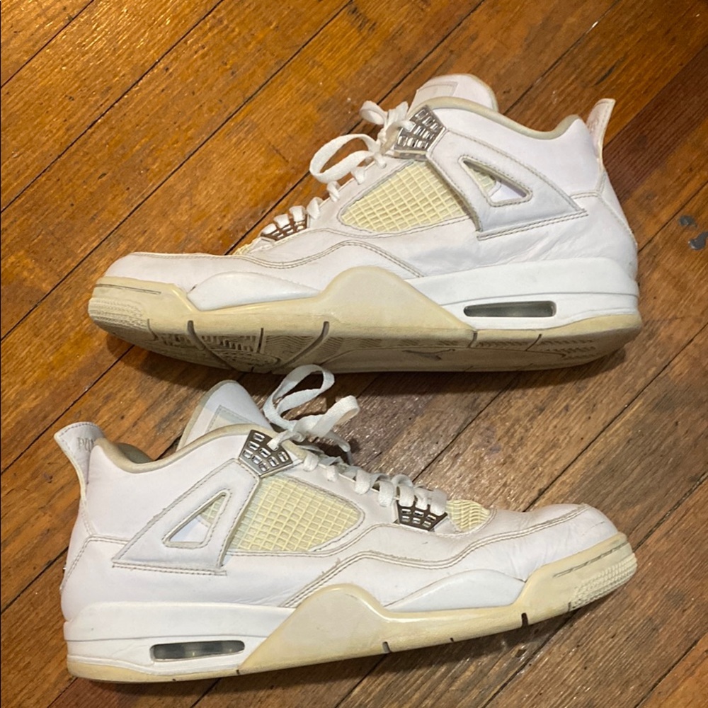 White Jordan 4 Sneakers